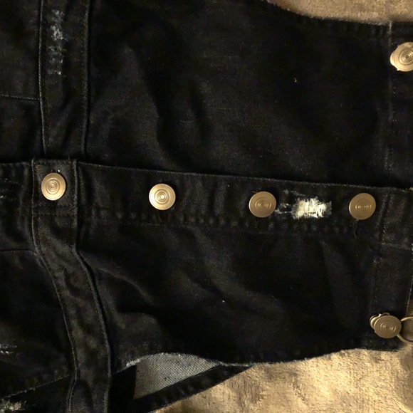 Mid Rise Overall Shorts - Picture 6 of 6